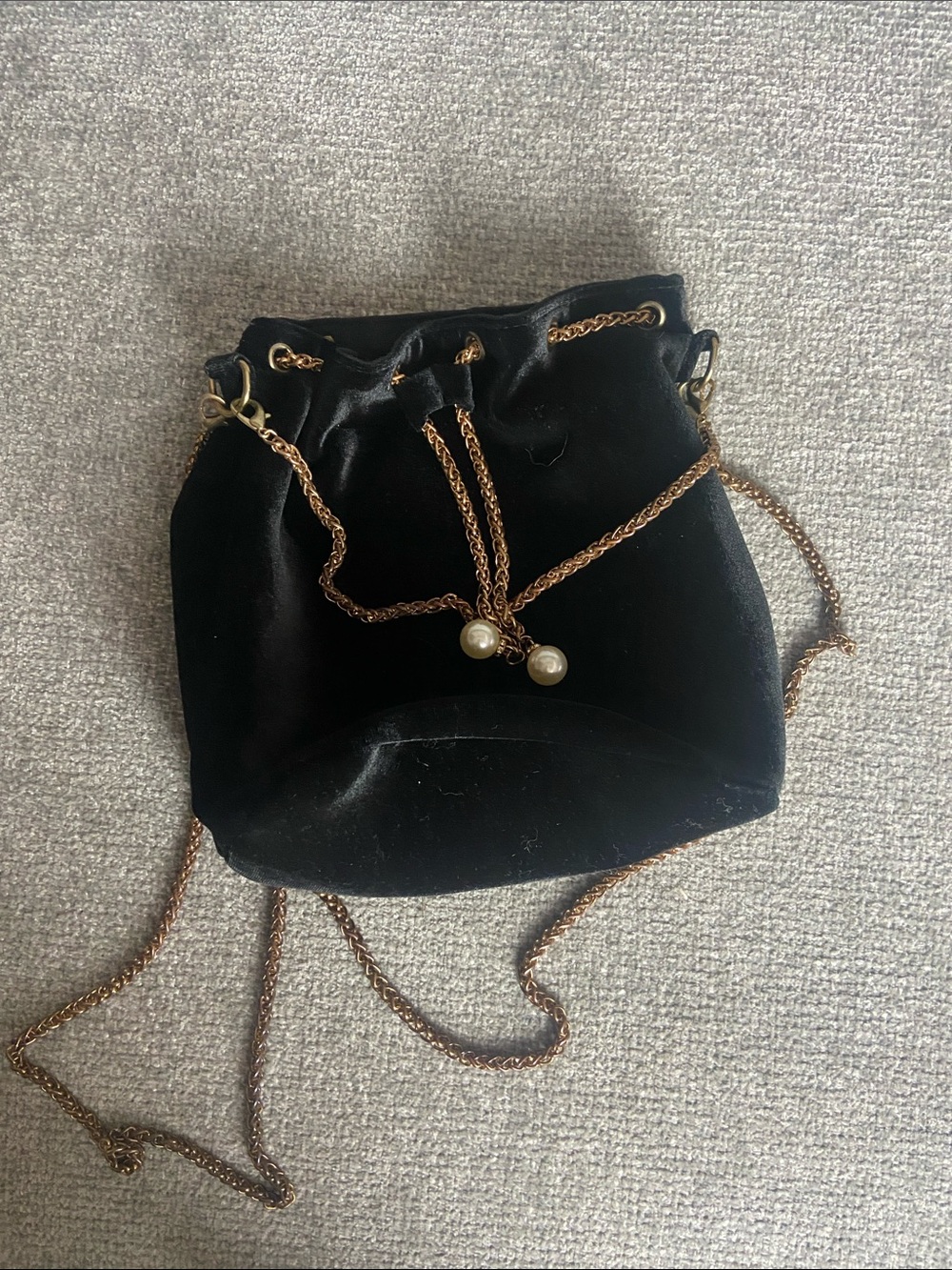 Black Velvet Drawstring Bucket Bag with Gold Chain and Pearl Accents